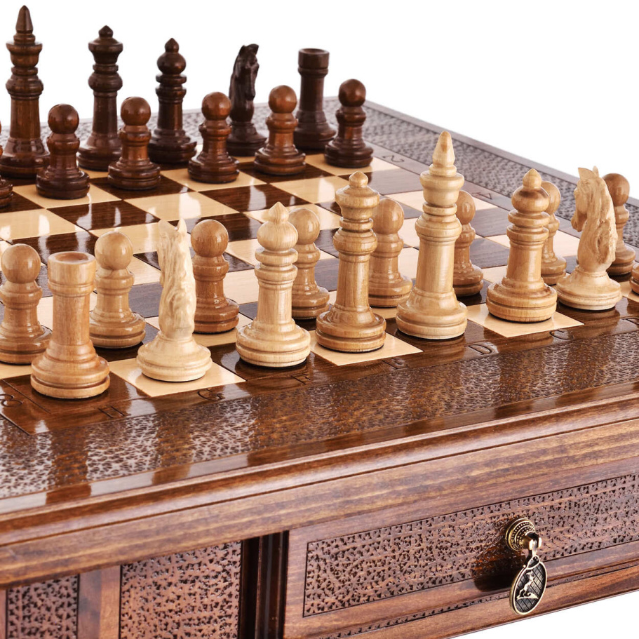Стол ломберный Шахматы резные "Цитадель" 60 купить в Нижнем Новгороде