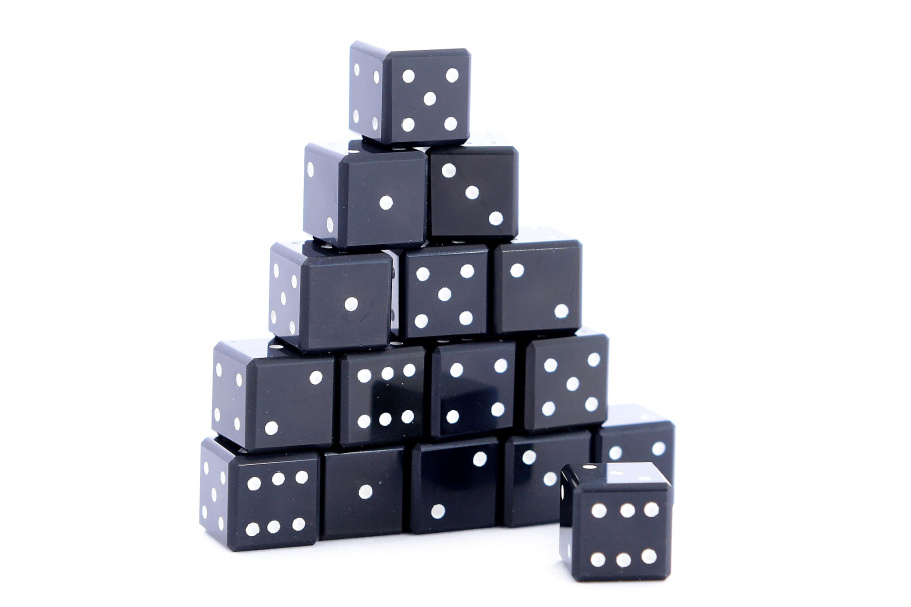 Кости игральные из черного обсидиана, 10 мм (2 шт), Harutyunyan купить в Нижнем Новгороде